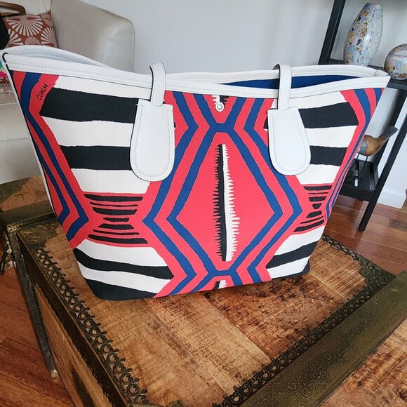 COACH Taxi Tote 36 in Printed Canvas - Picture 15 of 16